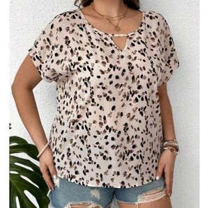 Women's Leopard Print Top 🐆